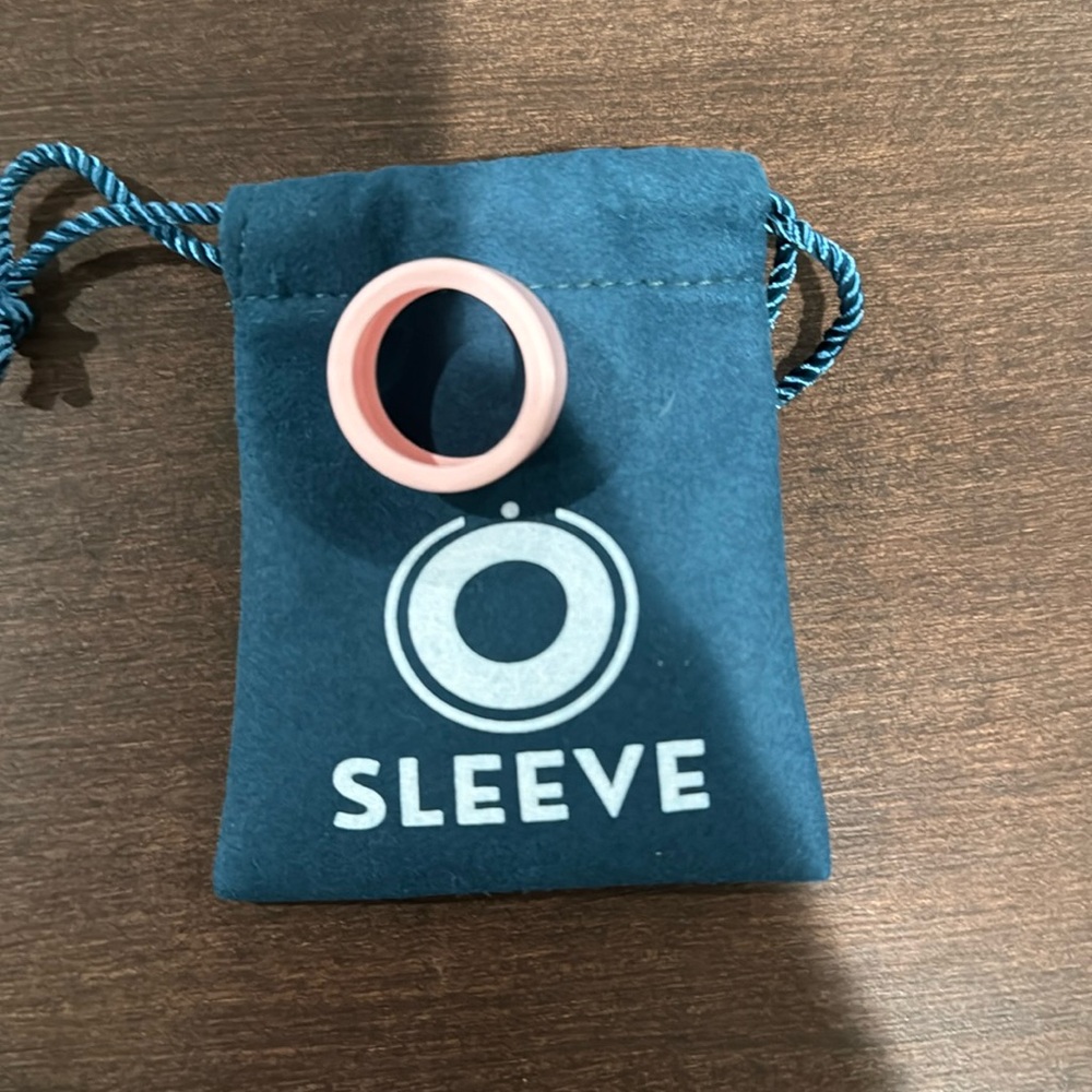OSleeve Silicone Oura ring protection cover - pink medium